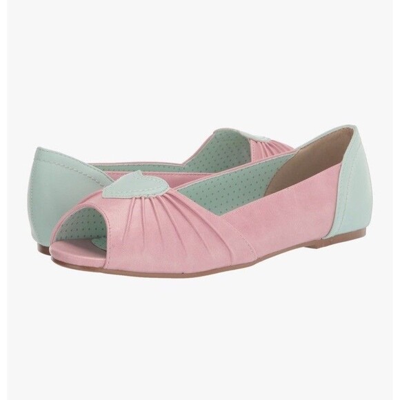 Bettie Page Flat Cutout Accent Pink Women's Ballet Flat Shoes Adult Size 6 NWT - Picture 3 of 11